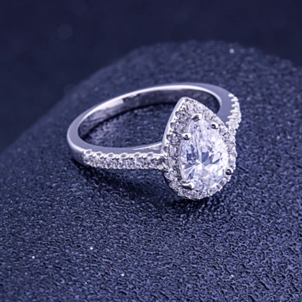 ✨Sparkling Sterling Sapphire✨18K White Gold✨ - Picture 6 of 9